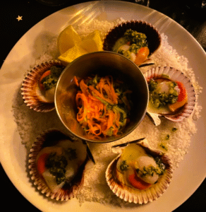 Muy buenas reseñas sobre la Sangria Grill sobre la cena de fin de año. Celebramos ahí la Nochevieja y la comida estaba increíble. Muy buena calidad y cantidad. El ambiente fue maravilloso. Muchas gracias por todo.